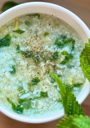 Hình của món 🌱 Cháo Kinh Giới Gừng Non Giải Cảm.