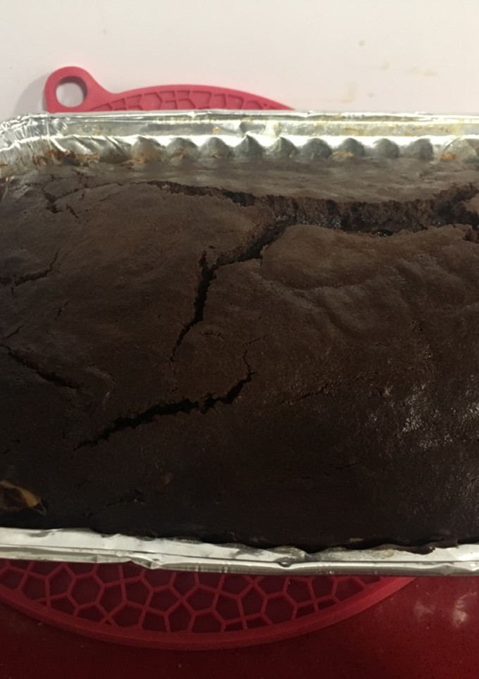 Una foto de Brownie de chocolate con almendras
