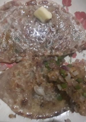 A picture of Onion & Capsicum Stuffing Paratha.