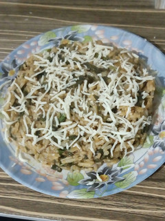 ચીઝ પાલક પુલાવ (Cheese Palak Pulav Recipe In Gujarati) રેસીપી મુખ્ય ફોટો