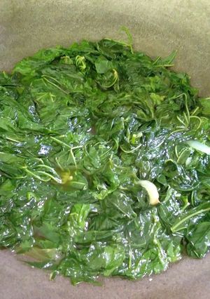 Foto resep Rebus daun singkong (tips biar hijau dan lembut)