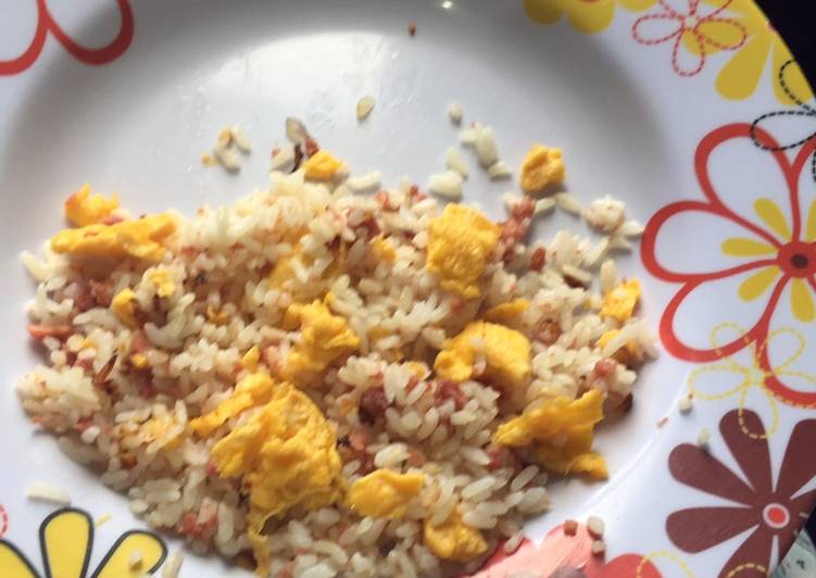 Cara termudah untuk Tips Makan di DimeNasi goreng kornet