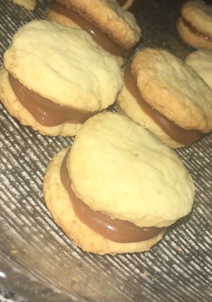 Una foto de Falsos alfajores de maicena 😋