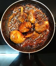 đùi gà rim nước mắm