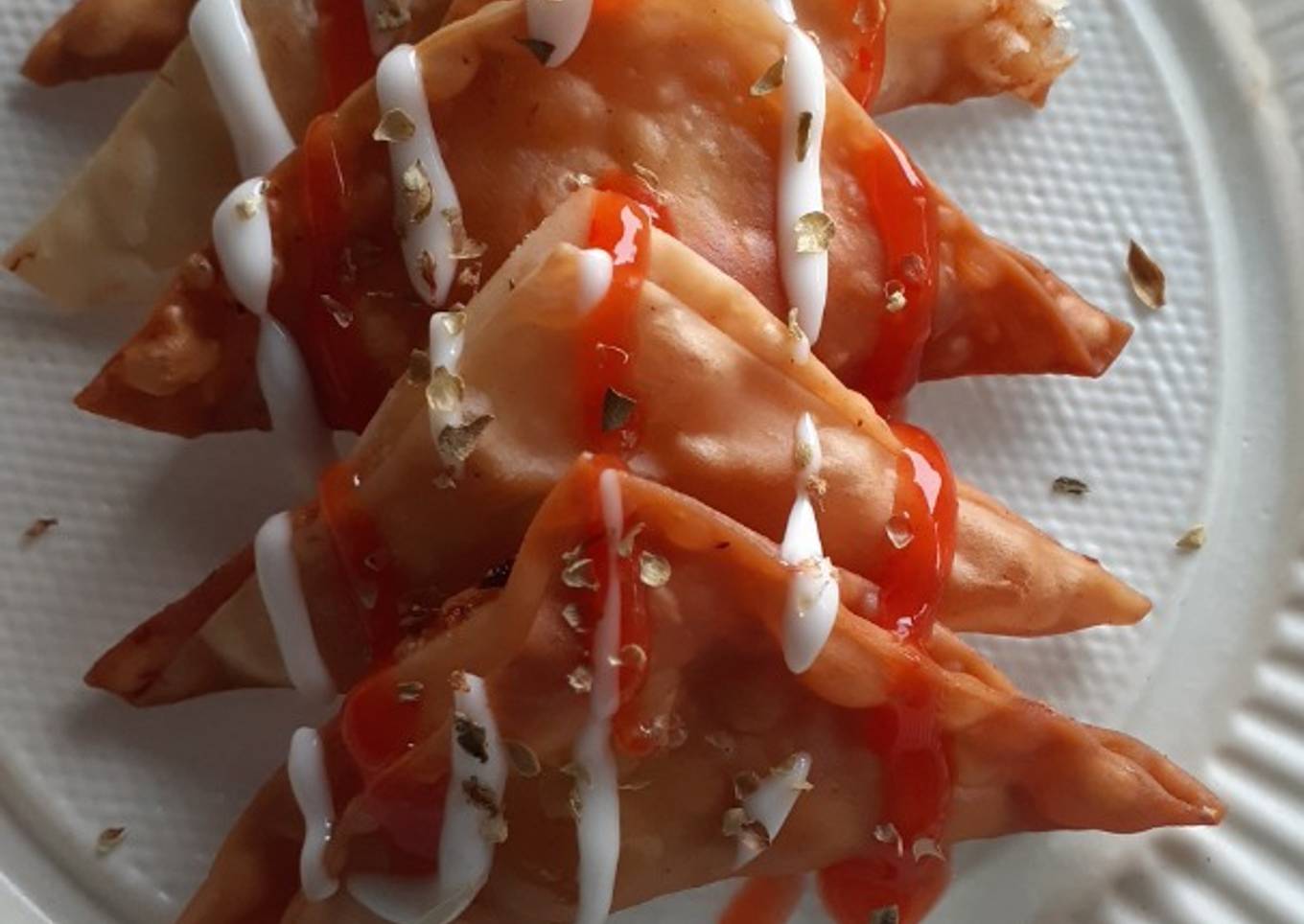 Pangsit goreng isi ayam
