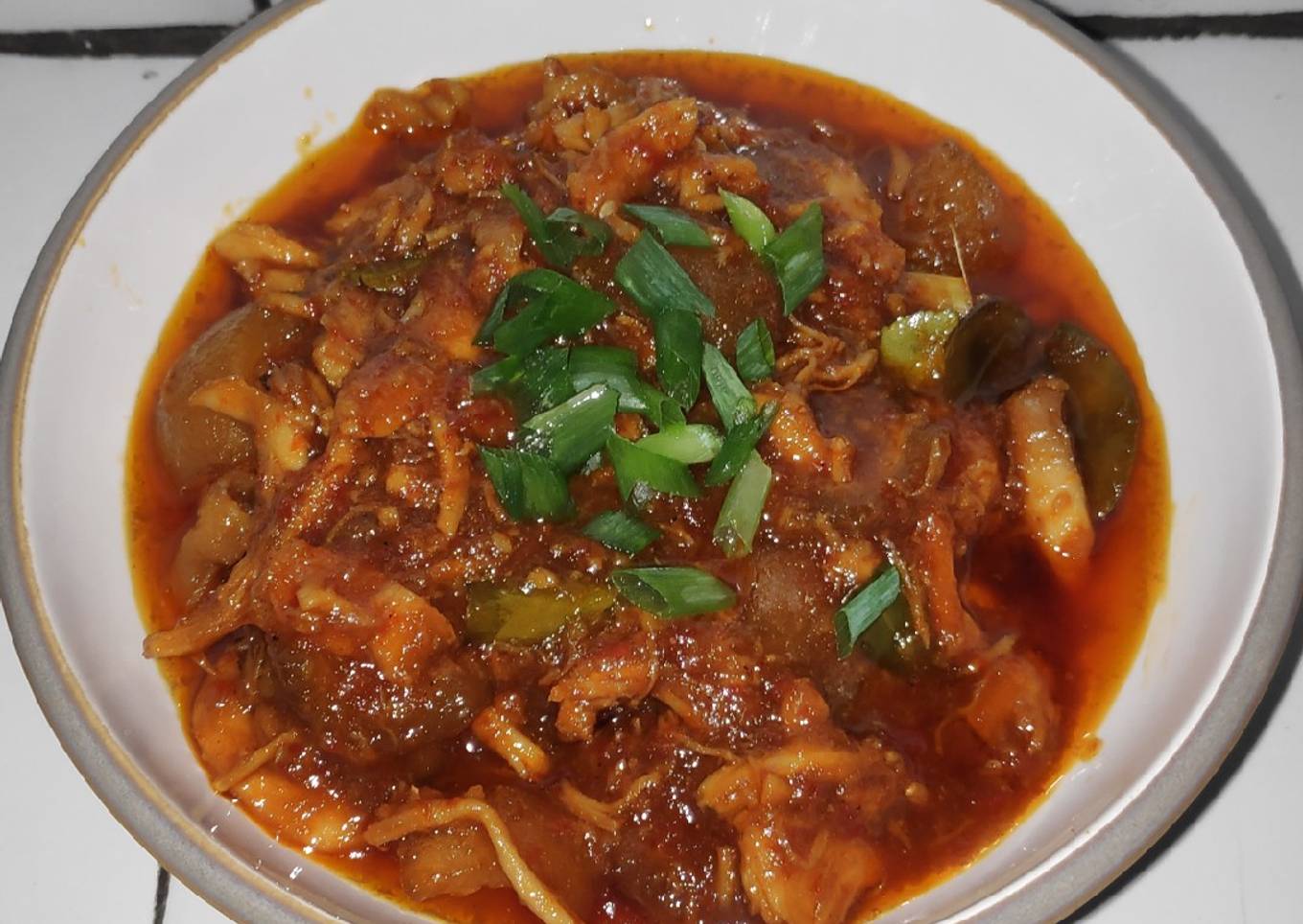 Rica-rica Ayam Suwir