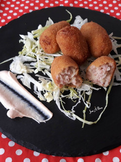 Una foto de Croquetas de carne picada y bechamel