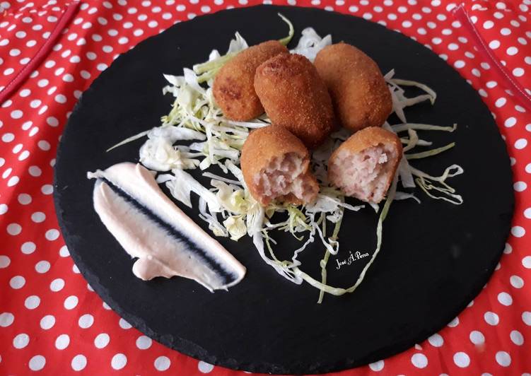 Croquetas de carne picada y bechamel