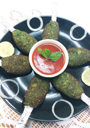 A picture of Hare Chana and Hare Matter Ke Kebabs.
