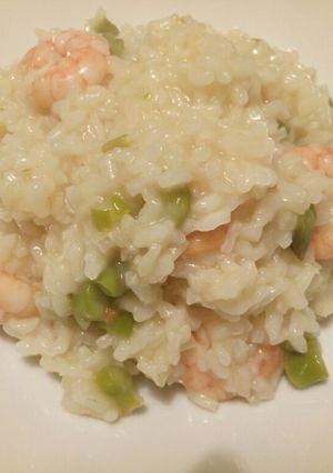 A picture of Prawn and asparagus risotto.
