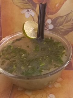 લેમન કોરીએન્ડર ક્લિયર સૂપ(Lemon Coriander Clear Soup Recipe In Gujarati) રેસીપી મુખ્ય ફોટો