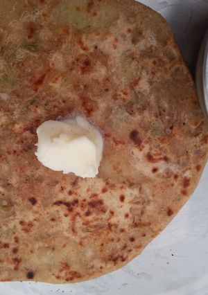 A picture of Aaloo paratha.