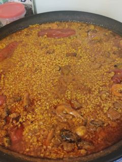 Una foto de Paella de marisco ❤️