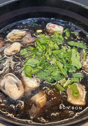 Hình của món Canh Nấm Rơm Rong Biển Chay.