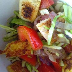 A picture of Crouton salad.