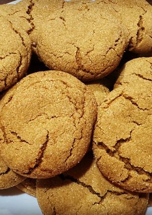 A picture of Easy Gingerbread Cookies.