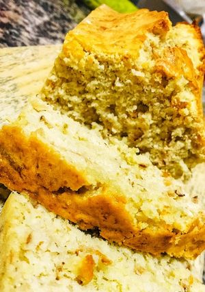 A picture of Coconut bread with lemon glaze🤤🤤.