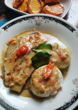 Foto resep Pecak terong telur