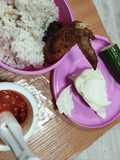 LALAPAN AYAM GORENG DENGAN SAMBAL DAN SAYURAN (FRIED CHICKEN LALAPAN WITH SPICY AND VEGETABLES)