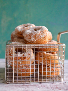 A picture of Mini Banana Bread Donuts.