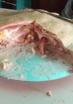 Una foto de Tarta caserita de atún... Con un toque especial 😉