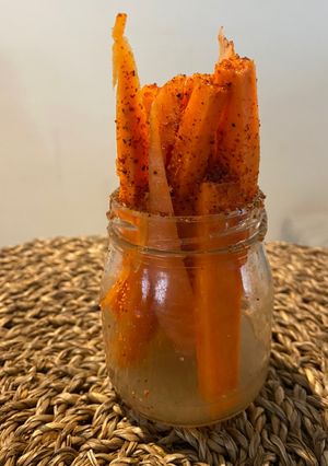 Una foto de Bastones de zanahoria con limón y Tajín