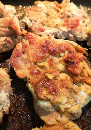 Una foto de Filetes de pierna de pollo a la plancha
