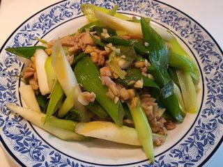 ต้นหอมญี่ปุ่นผัดน้ำมันหอย (คีโต)