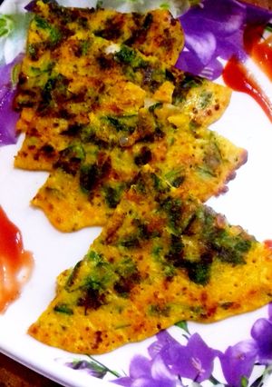 A picture of Besan cheela.