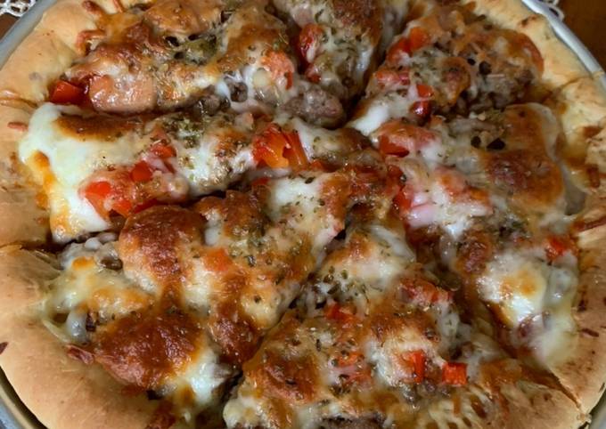 Resep Pizza rumahan enak rotinya empuk yang Bisa Manjain Lidah