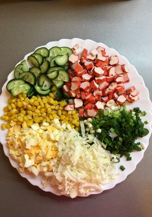 Фото Салат з крабовими палочками.