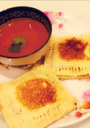 A picture of Ravioli Sandwich.