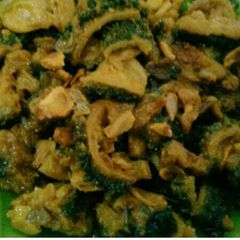 A picture of Karela bhaji.