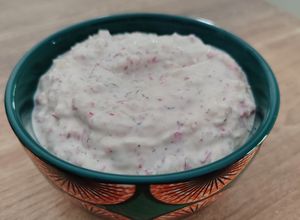Une photo de Tzatziki de radis