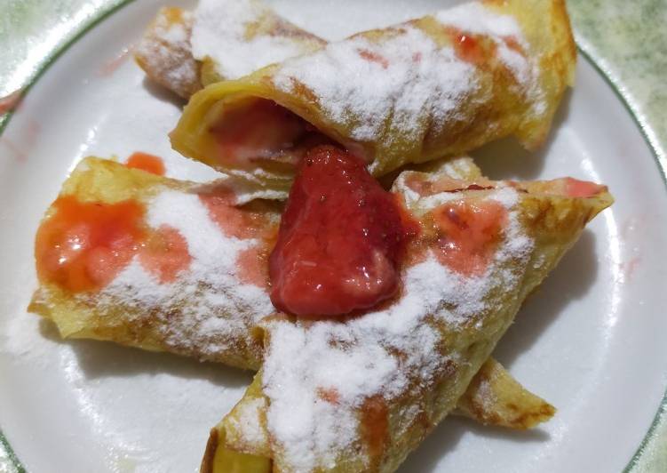 Berry Creamcheese Crepes