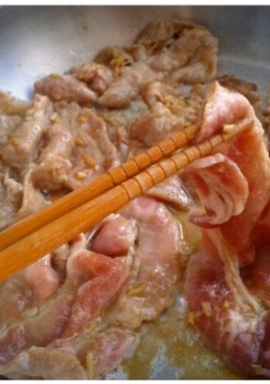 รูปของ หมูผัดขิง (豚しょうが焼き)