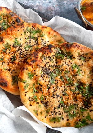 A picture of Tandoori Keema Kulcha.