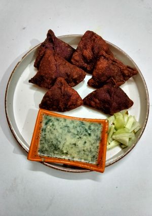 A picture of Beetroot samosa.