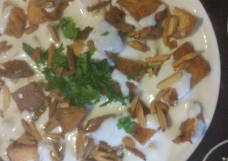فتة الدجاج مع الارز