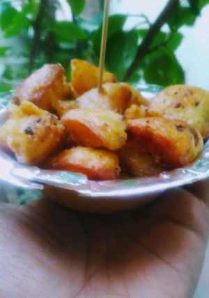 A picture of Street style Aloo chaat.