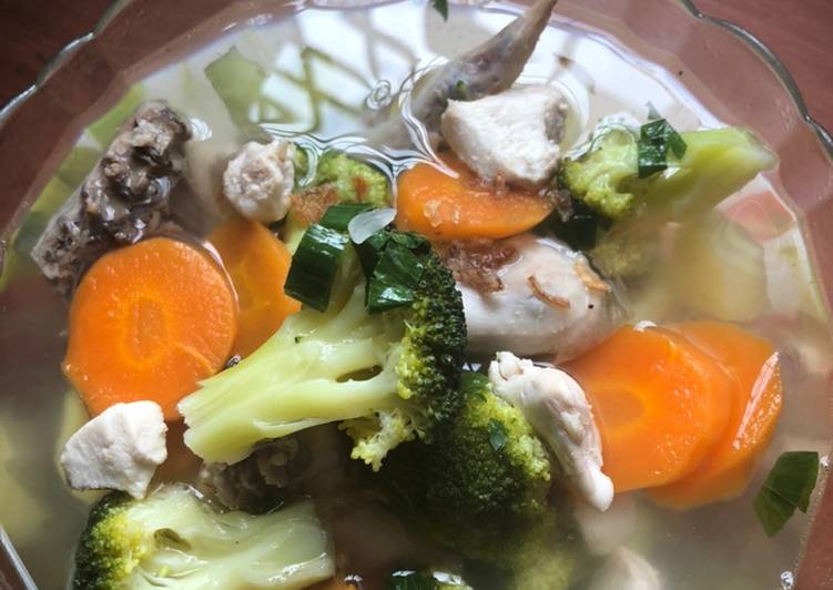 Sop ayam brokoli