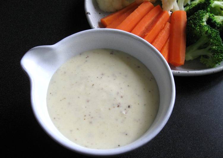 Steps to Prepare Perfect Creamy Anchovy Garlic Sauce