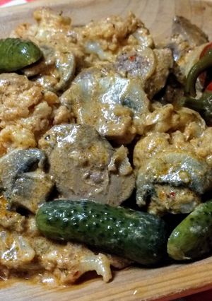 Karfiolos- gombás csirkemáj recept fotója