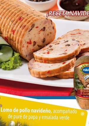 Una foto de Lomo navideño acompañado de puré de papa y ensalada verde