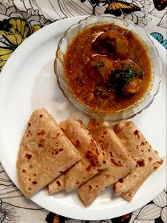 एग करी (egg curry recipe in hindI) रेसिपी मुख्य फोटो