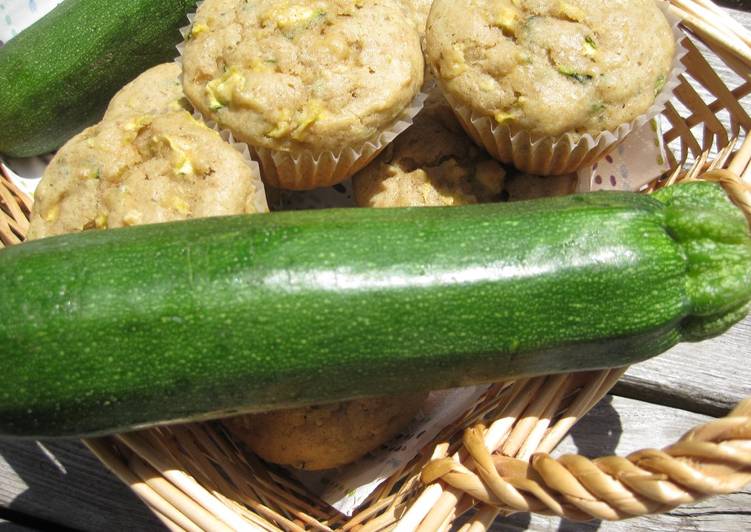 How to Make Favorite Zucchini Muffin