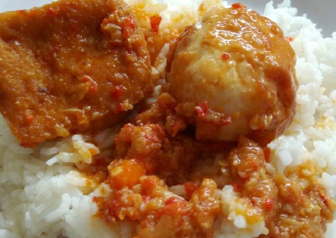 Cara Membuat Tahu dan Telur bumbu Bali pedas Murah