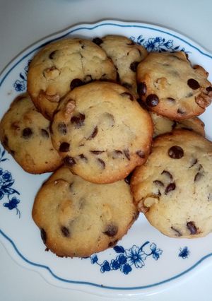 Une photo de Cookies aux noix et pépites de chocolat