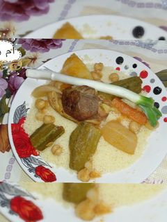 صورة لوصفة كسكس بالخضر 🥔🥕🥒 واللحم 🍖