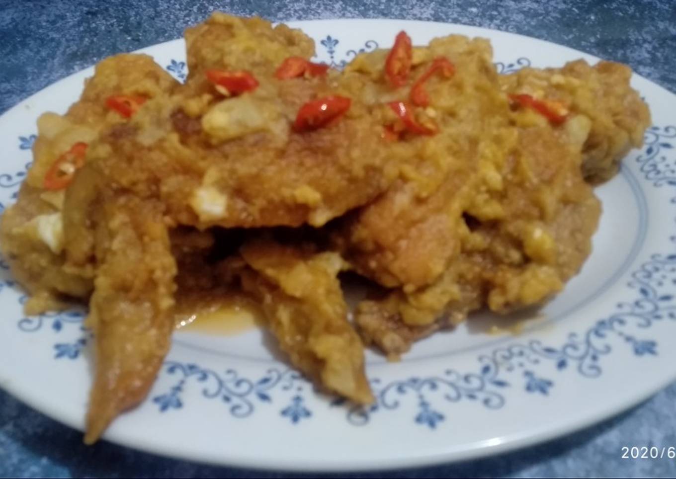 Ayam Goreng Telur Asin